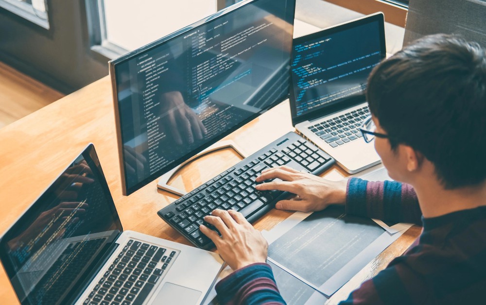 Blockchain Integration of Custom Software Development Service